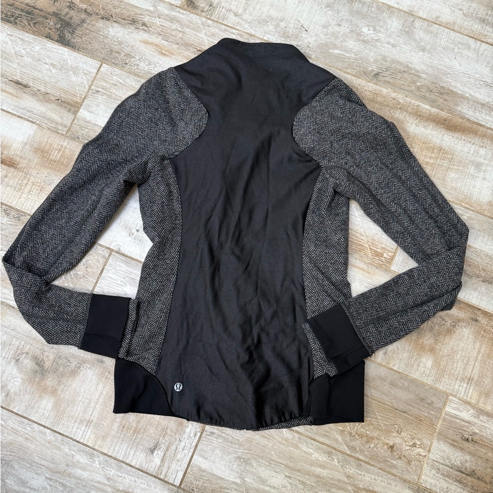 Lululemon Jacket Womens 4 Every Journey Black & Grey Asymmetrical Zip